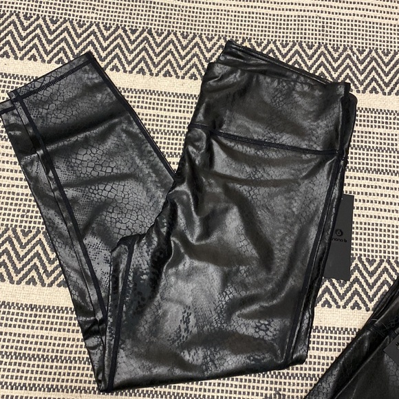 Workout Wear - Picture 2 of 2